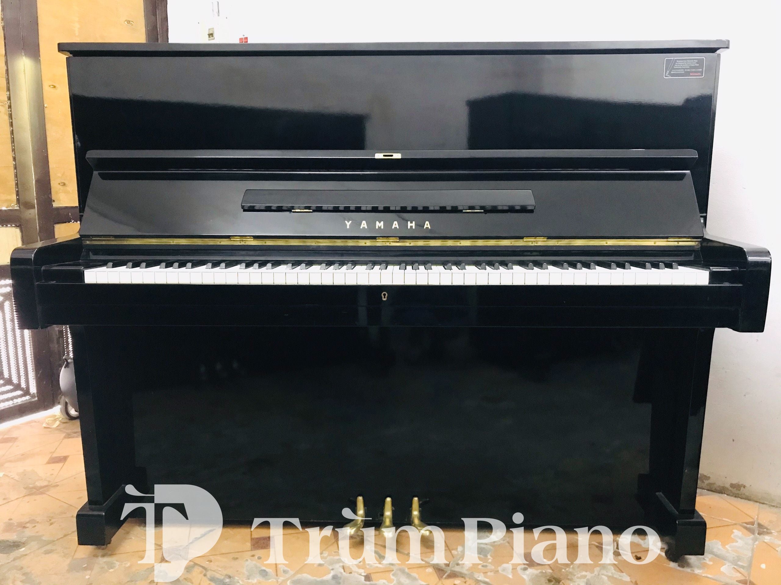 Đàn piano Yamaha U1E