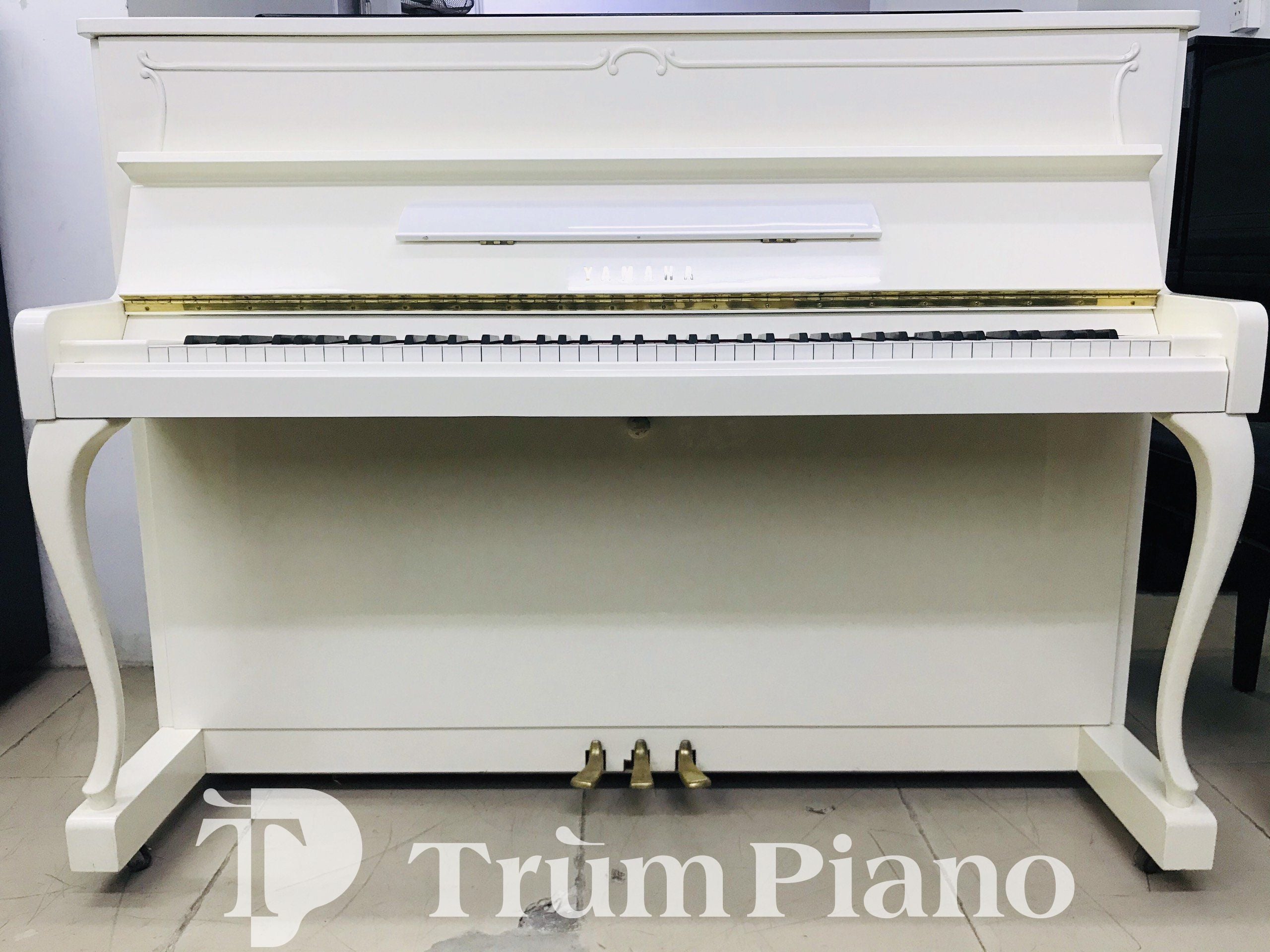 Đàn piano Yamaha W116HC